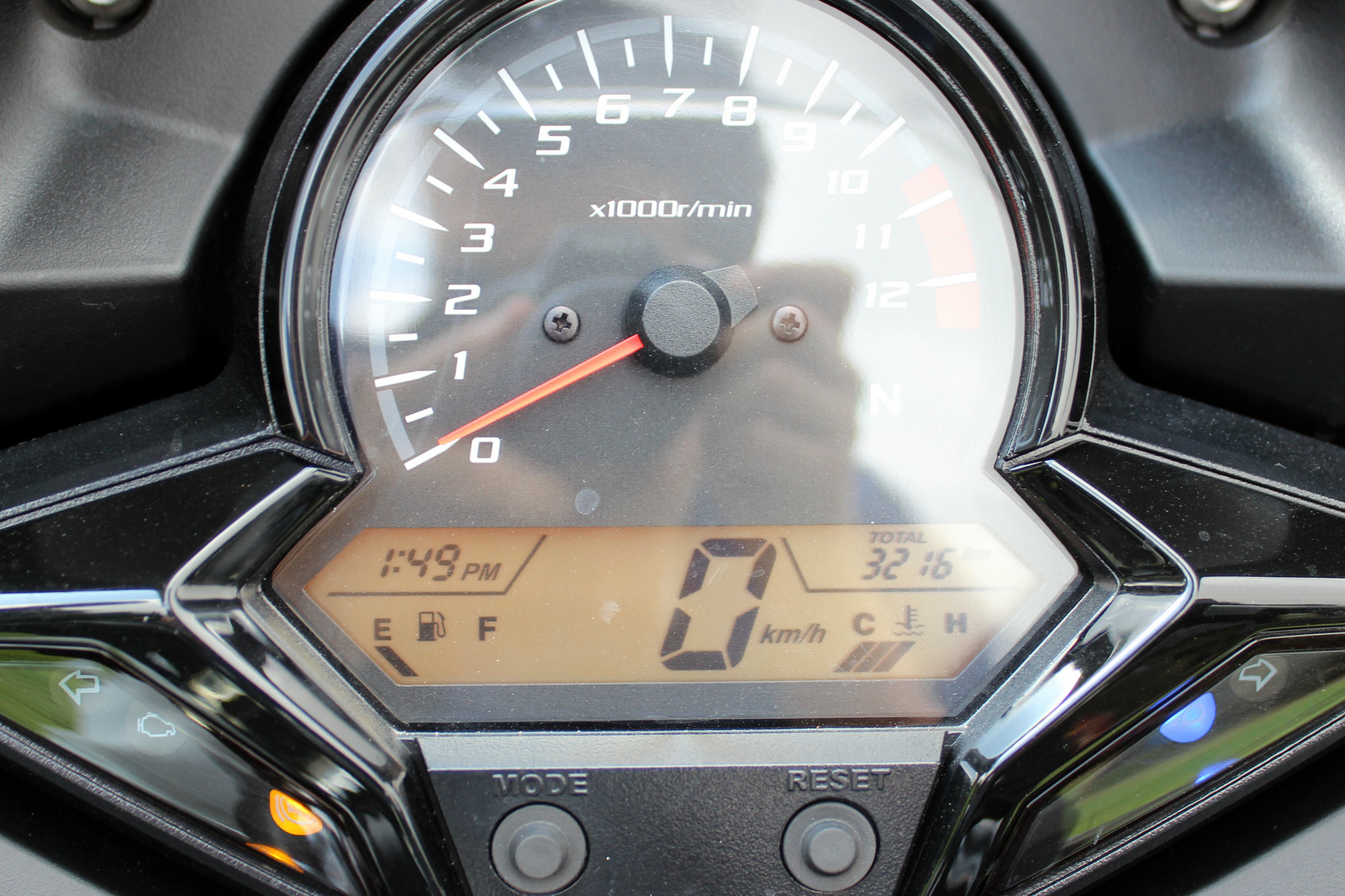 מבחן ארוך טווח הונדה CBR300 (דיווח מס' 3): כביש גדול - אופנוע קטן?