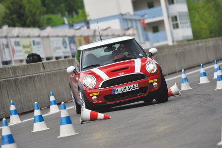 מיני אקשן: חוויות מקורס נהיגה באוסטריה