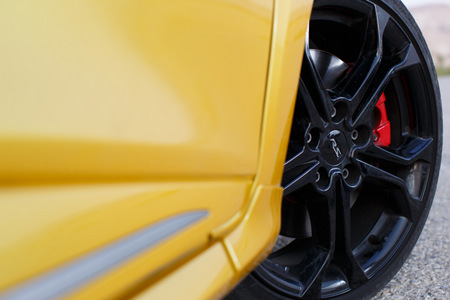 פיג'ו 208 GTI מול רנו קליאו RS מול אופל קורסה OPC: מבחן דרכים השוואתי